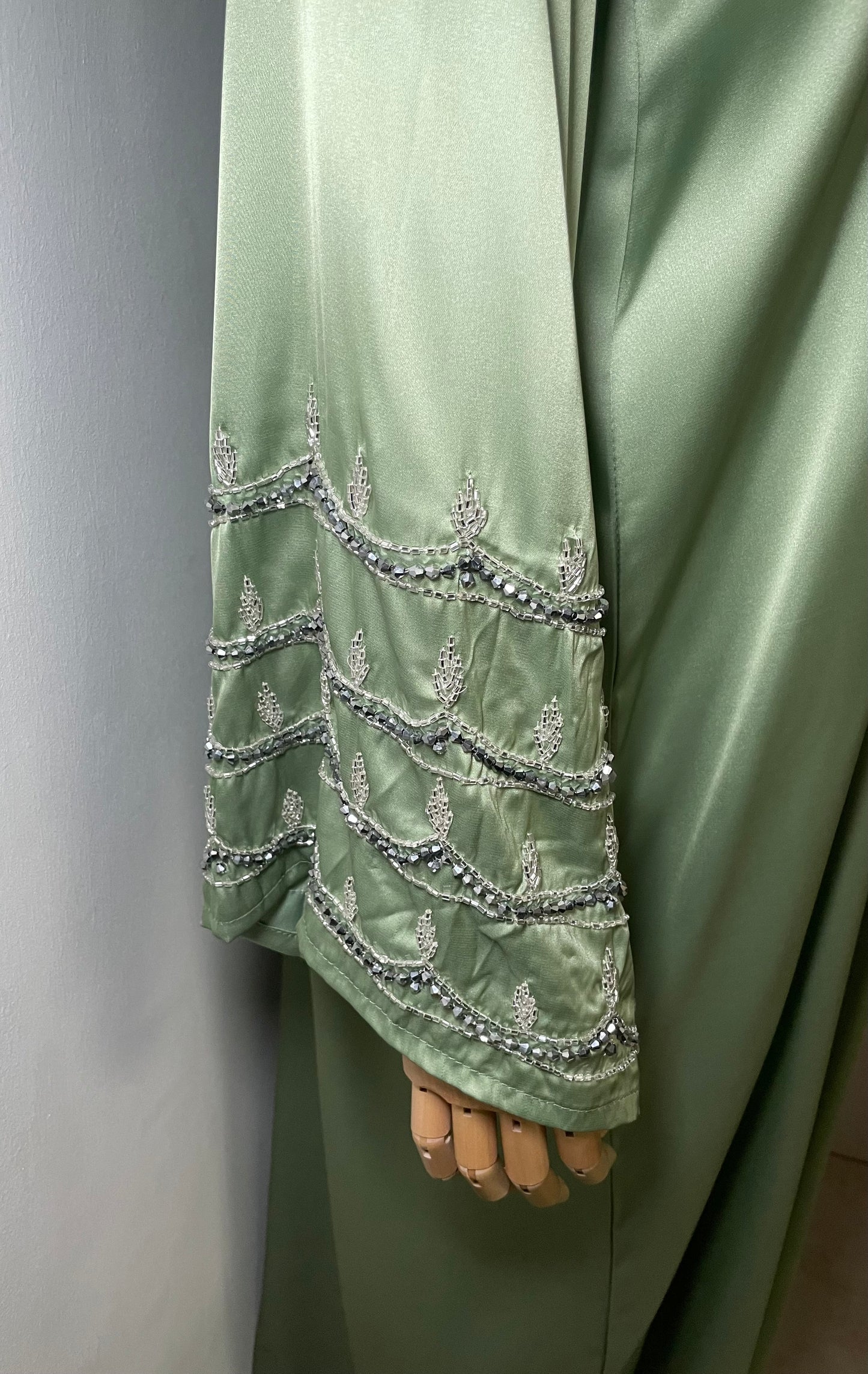 Abaya Alfustuq + Unterkleid