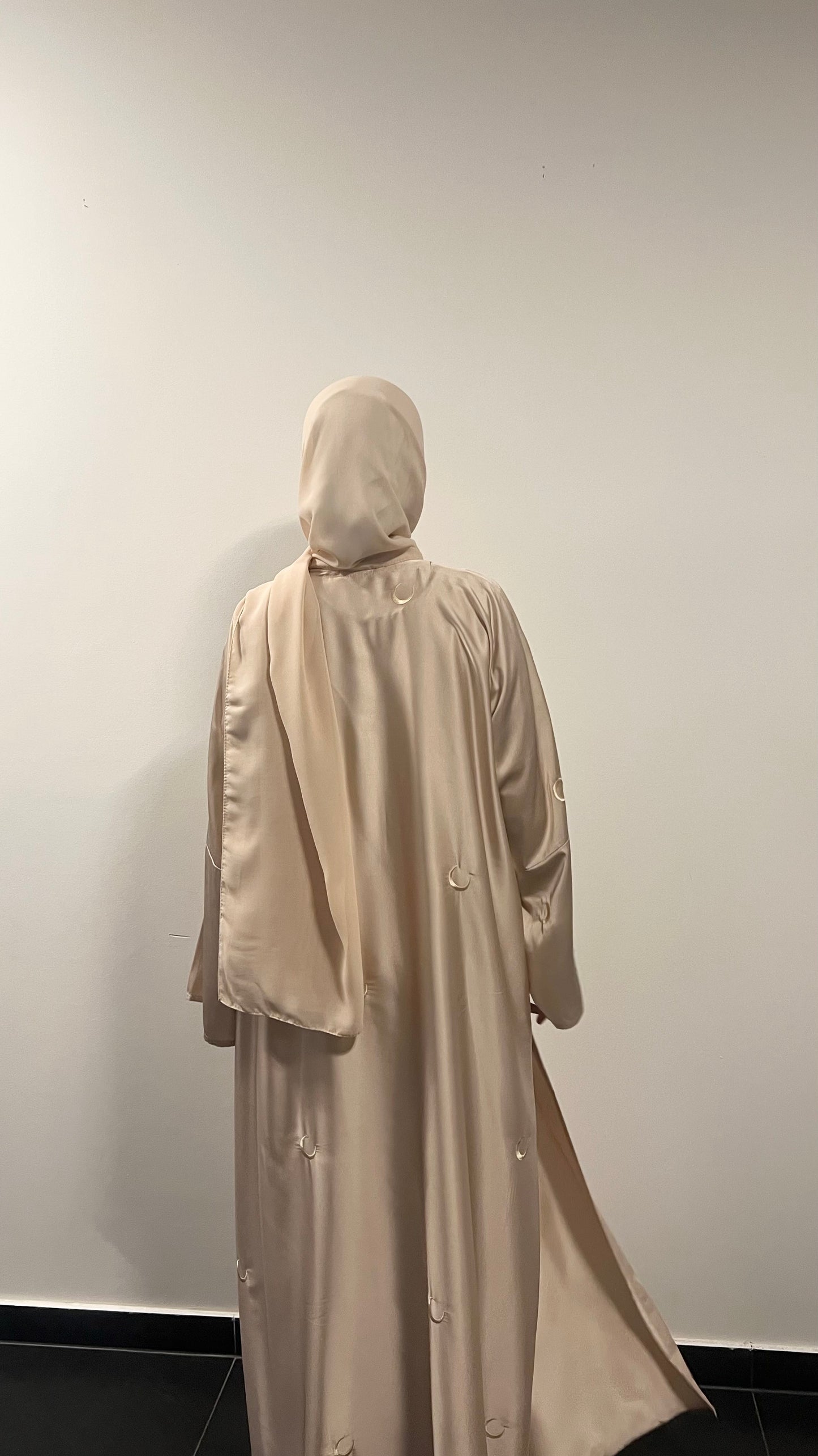Abaya Qamar + Underdress