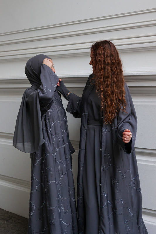 Abaya Sereensmr + Unterkleid + Goodies